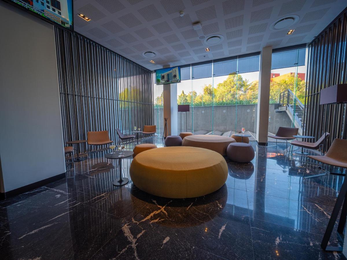 Galeria Plaza San Jeronimo Hotel Ciudad de México Exterior foto Lobby