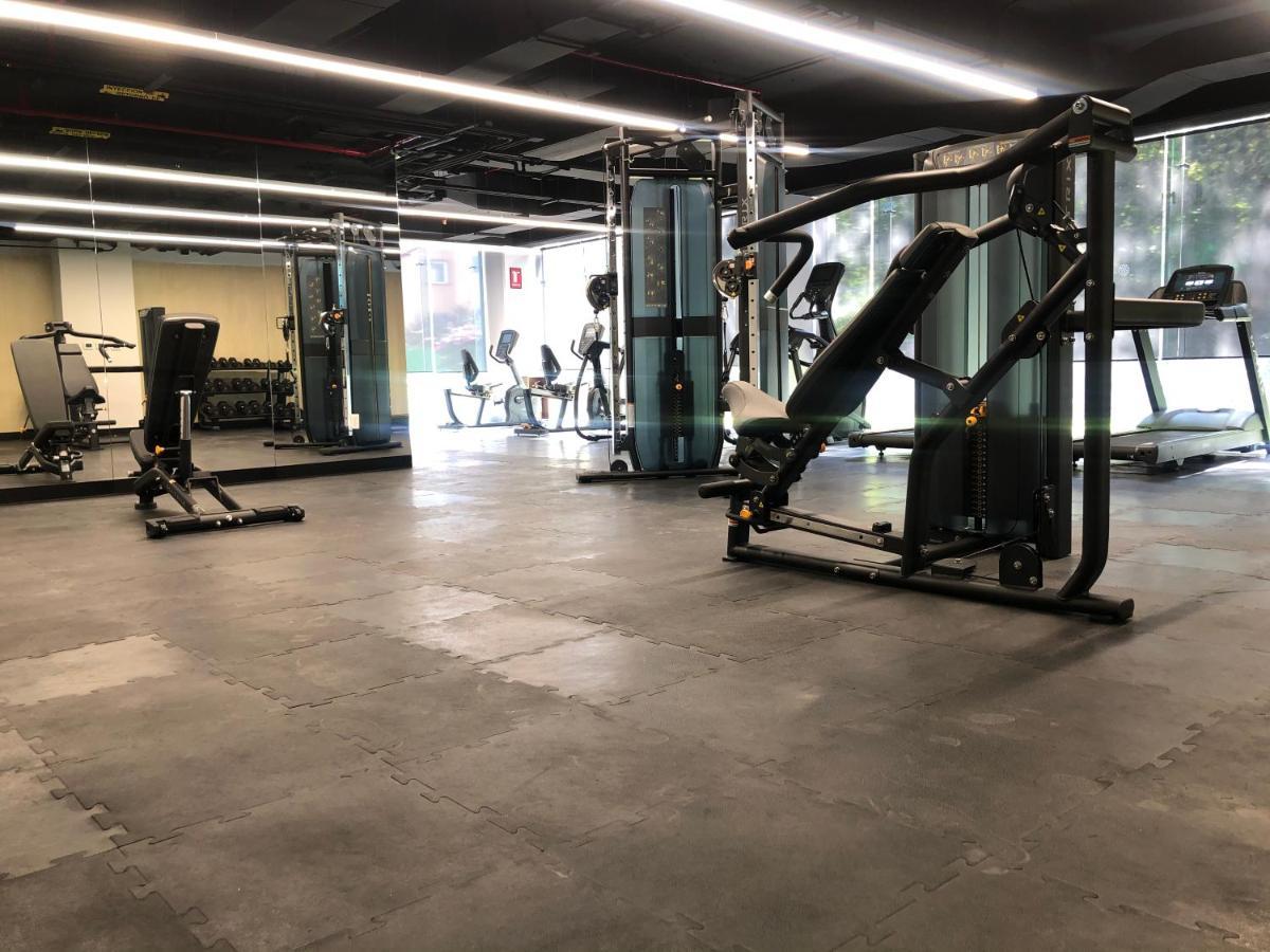Galeria Plaza San Jeronimo Hotel Ciudad de México Exterior foto The gym at the 2018 edition of the World Economic Forum